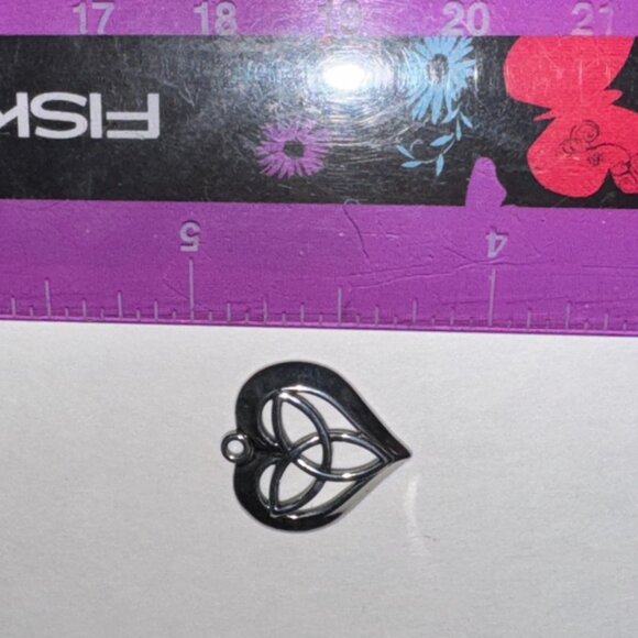 Triquetra Heart Design Sterling Silver Pendant - Picture 14 of 16